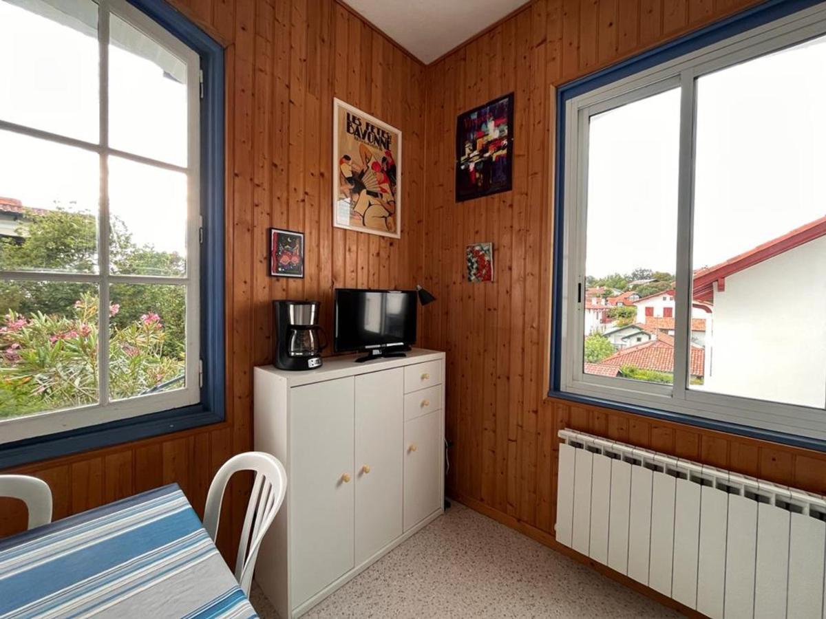 Appartement Calme Proche Plage Avec Parking Gratuit A Saint-Jean-De-Luz - Fr-1-239-804 Kültér fotó